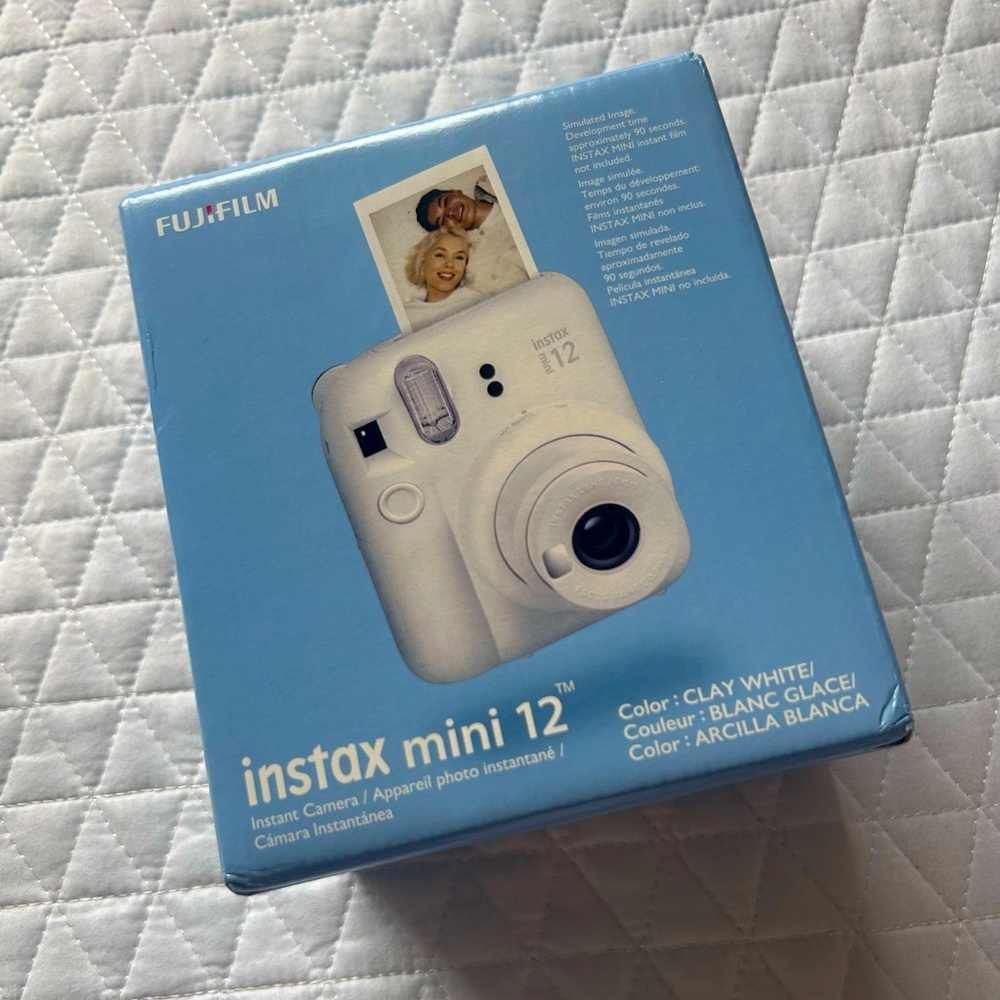 INSTAX MINI 12 CLAY WHITE - BRAND NEW